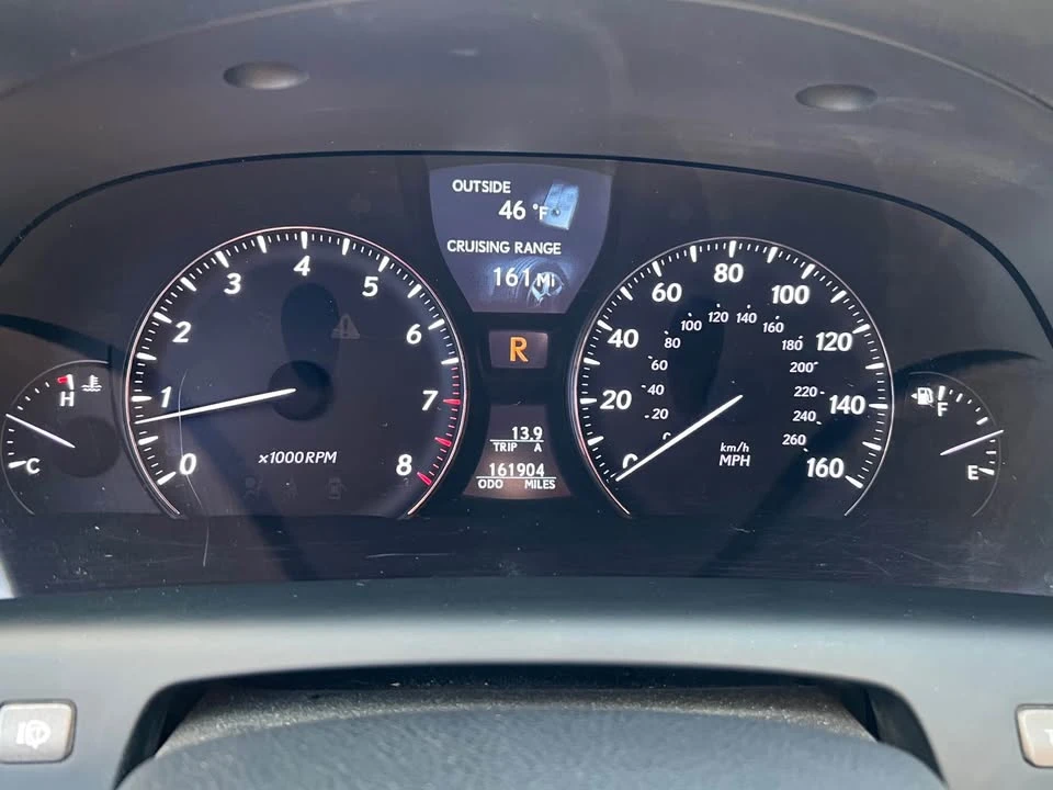 2010 Lexus LS 4th Gen - Image 16 of 17