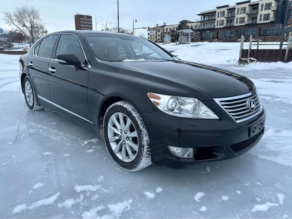 2010 Lexus LS 4th Gen - Image 7 of 20