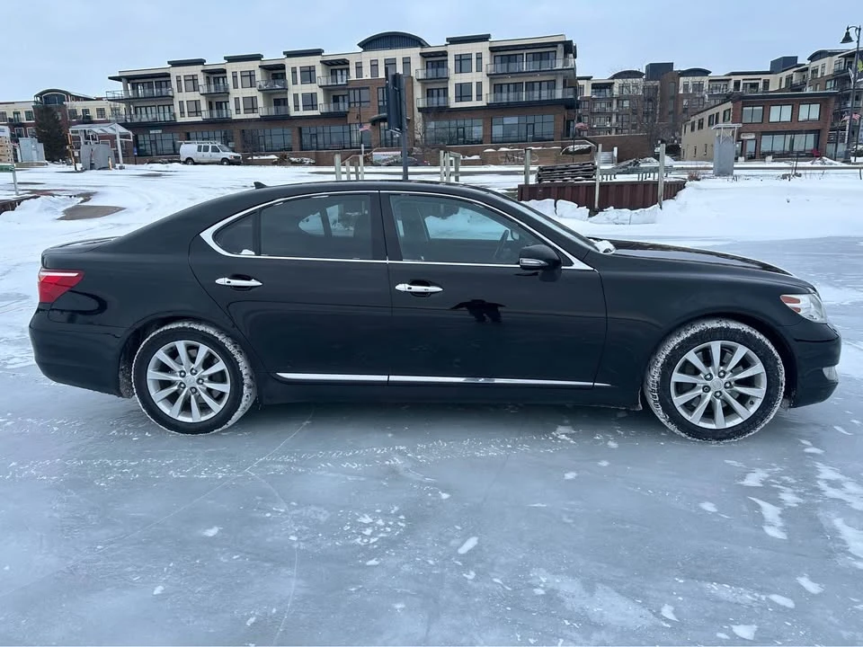 2010 Lexus LS 4th Gen - Image 6 of 20
