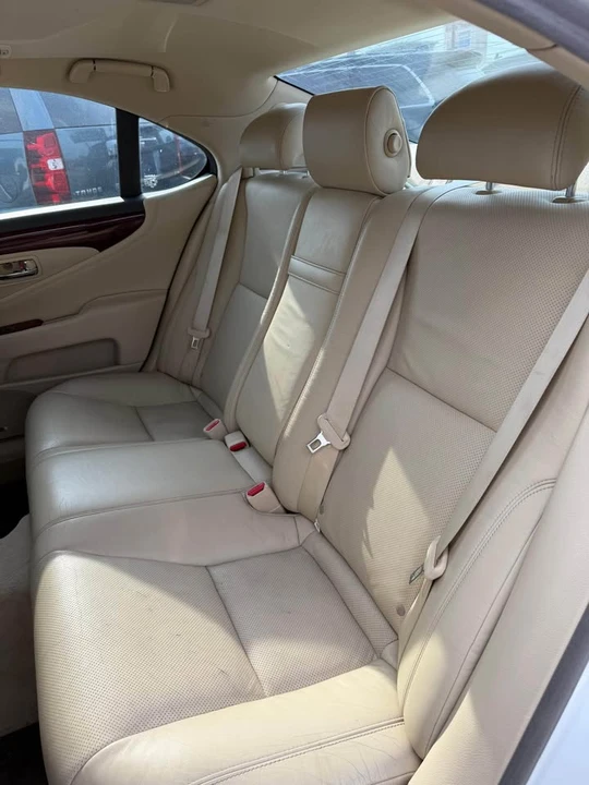 2010 Lexus LS 4th Gen - Image 8 of 14
