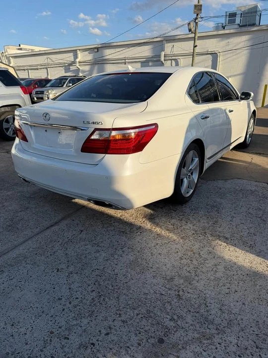 2010 Lexus LS 4th Gen - Image 3 of 13