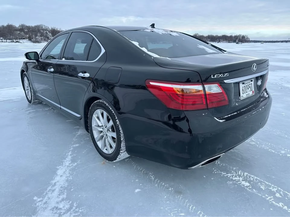 2010 Lexus LS 4th Gen - Image 3 of 20