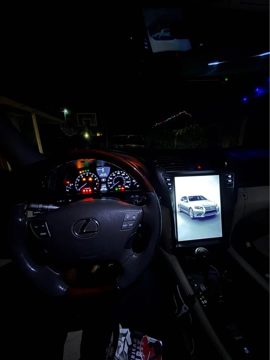 2010 Lexus LS 4th Gen - Image 11 of 11