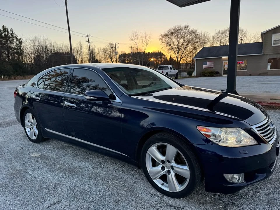 2010 Lexus LS 4th Gen - Image 3 of 12