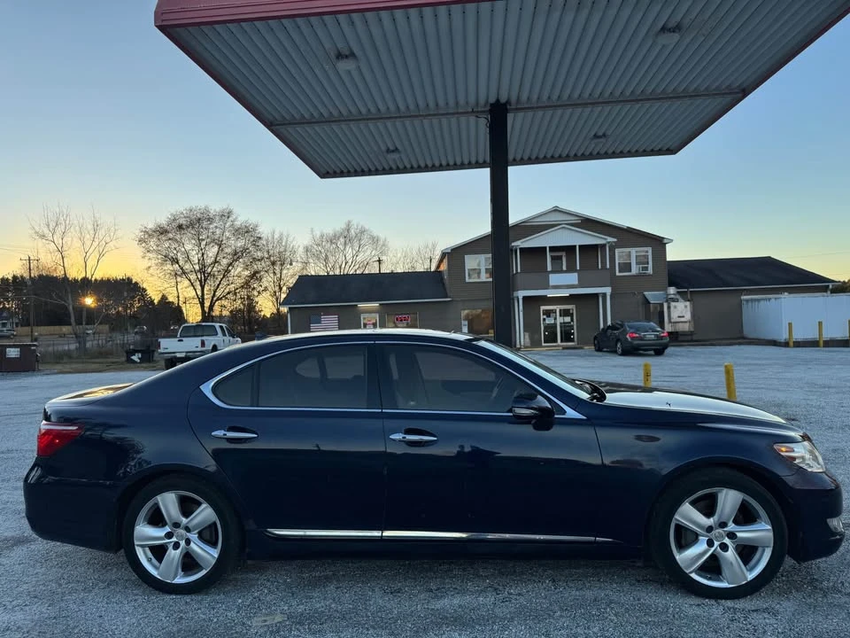 2010 Lexus LS 4th Gen - Image 4 of 12