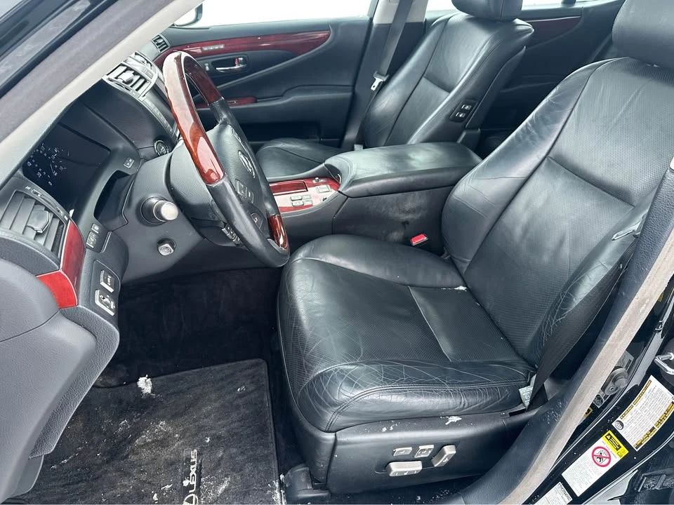 2010 Lexus LS 4th Gen - Image 11 of 20