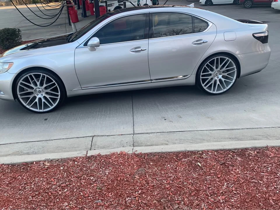 2010 Lexus LS 4th Gen - Image 3 of 9