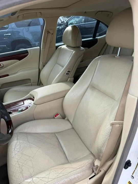 2010 Lexus LS 4th Gen - Image 10 of 14