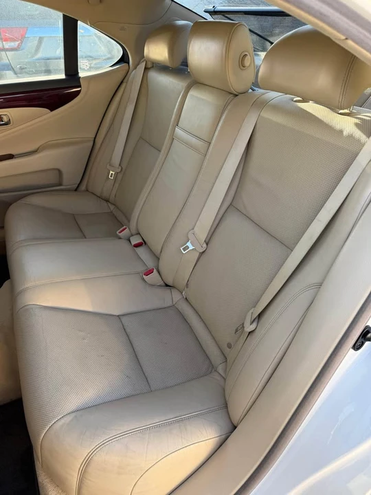 2010 Lexus LS 4th Gen - Image 7 of 13