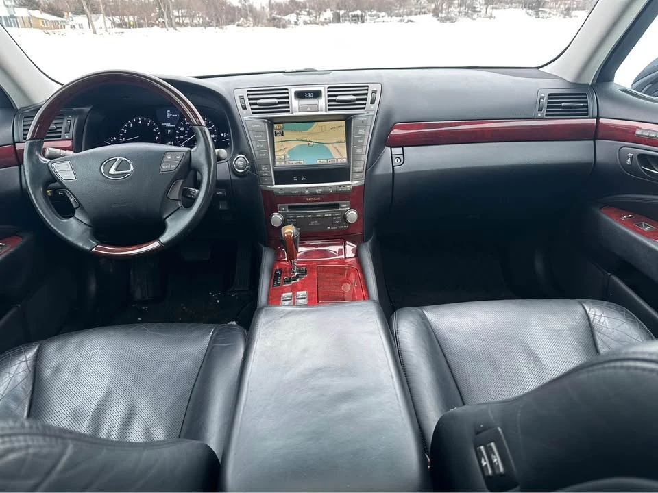 2010 Lexus LS 4th Gen - Image 16 of 20