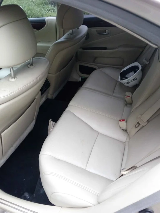 2010 Lexus LS 4th Gen - Image 6 of 7
