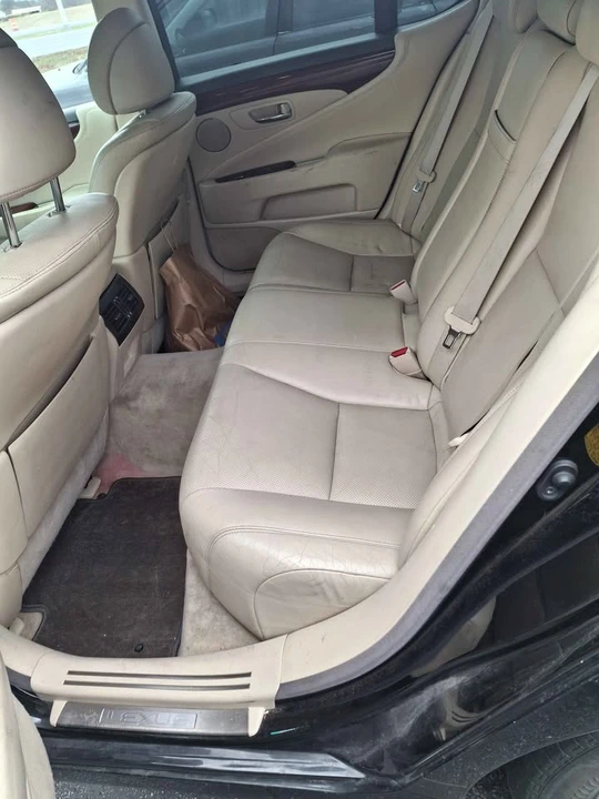 2010 Lexus LS 4th Gen - Image 10 of 13