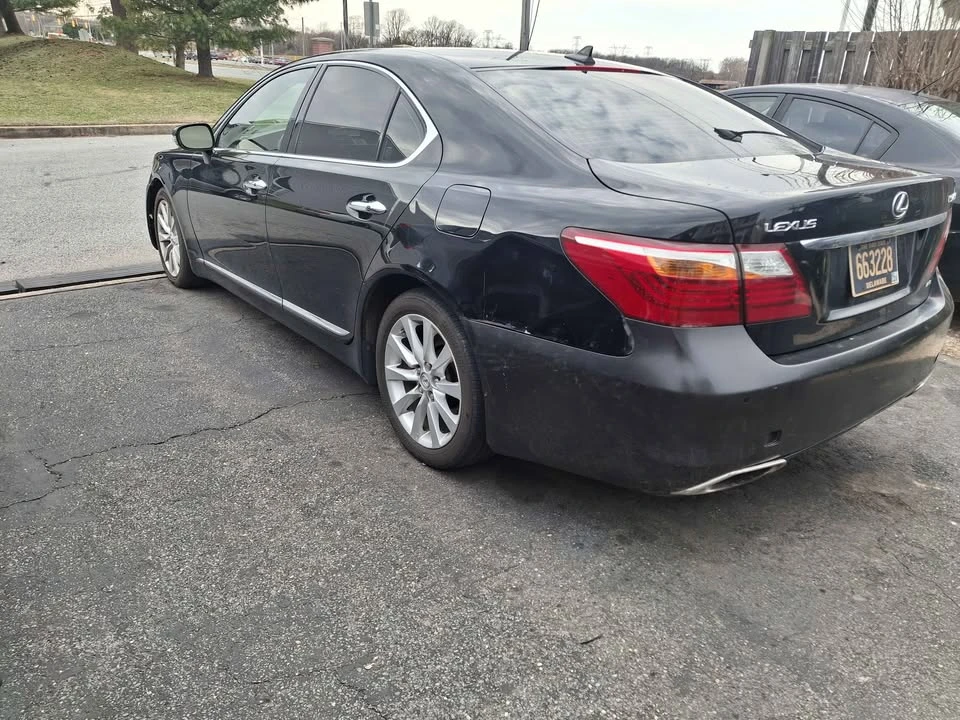 2010 Lexus LS 4th Gen - Image 4 of 13
