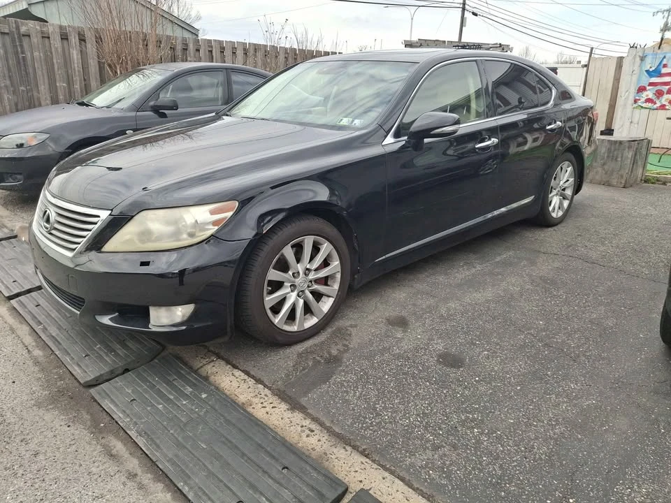 2010 Lexus LS 4th Gen - Image 3 of 13