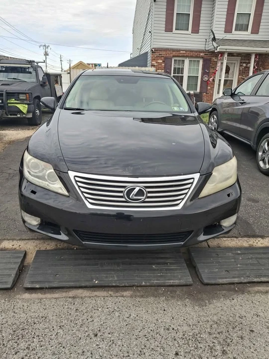2010 Lexus LS 4th Gen - Image 2 of 13