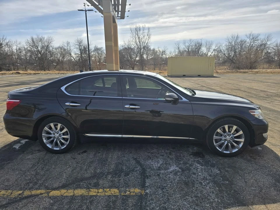 2010 Lexus LS 4th Gen - Image 4 of 18