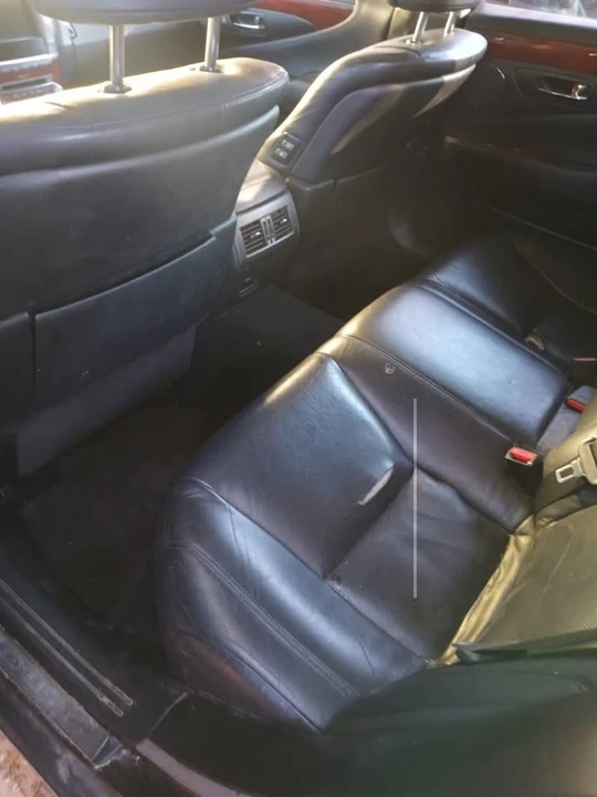 2010 Lexus LS 4th Gen - Image 11 of 18