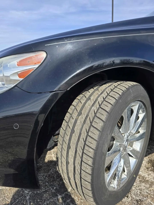 2010 Lexus LS 4th Gen - Image 16 of 18