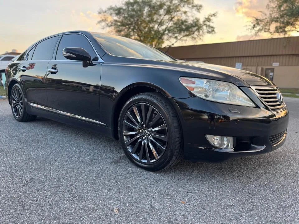 2010 Lexus LS 4th Gen - Image 9 of 17