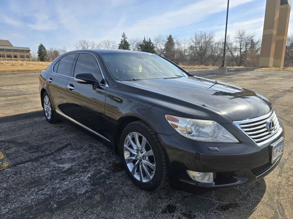 2010 Lexus LS 4th Gen - Image 3 of 18