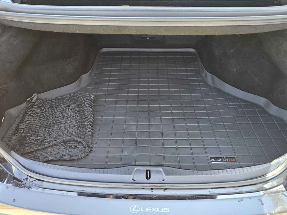 2010 Lexus LS 4th Gen - Image 17 of 19