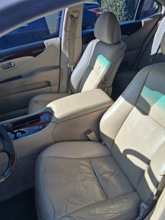 2010 Lexus LS 4th Gen - Image 6 of 8