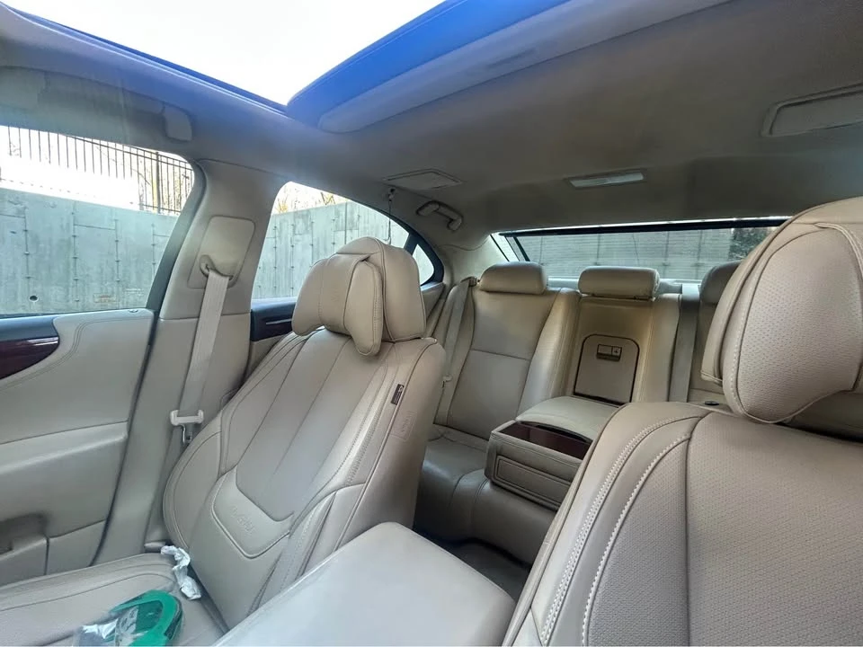 2010 Lexus LS 4th Gen - Image 11 of 12