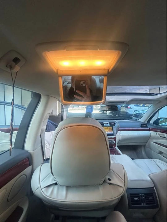 2010 Lexus LS 4th Gen - Image 10 of 12