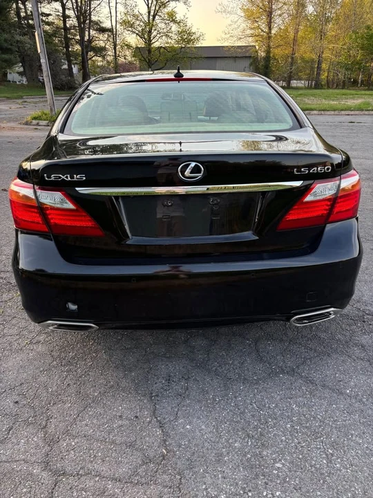 2010 Lexus LS 4th Gen - Image 8 of 19
