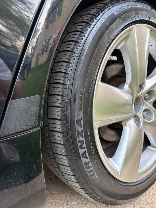 2010 Lexus LS 4th Gen - Image 17 of 19