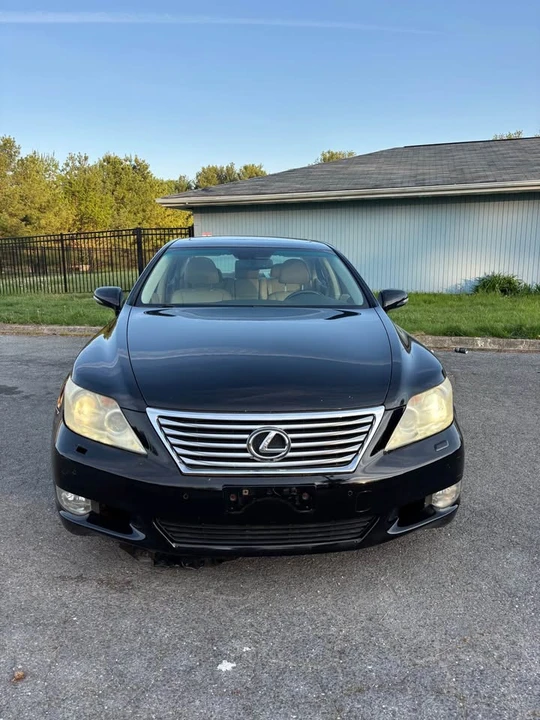 2010 Lexus LS 4th Gen - Image 3 of 19