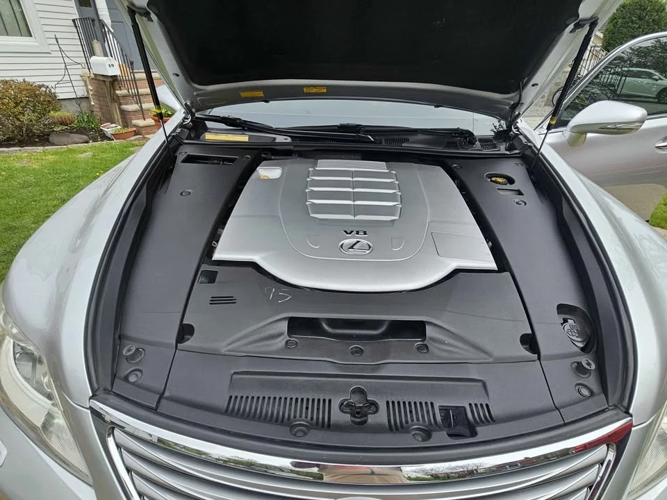2010 Lexus LS 4th Gen - Image 15 of 20