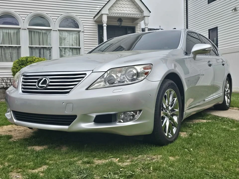 2010 Lexus LS 4th Gen - Image 4 of 20
