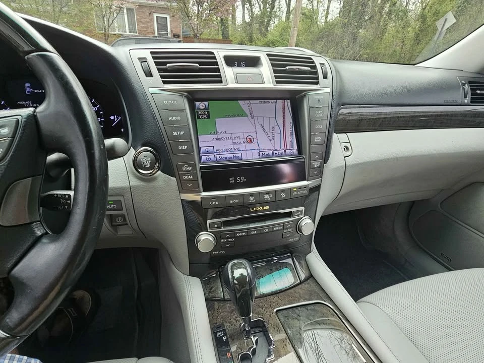 2010 Lexus LS 4th Gen - Image 17 of 20