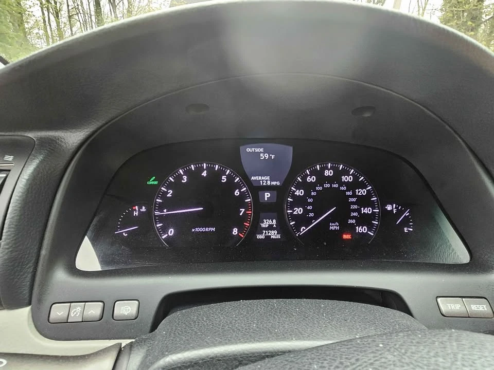 2010 Lexus LS 4th Gen - Image 16 of 20