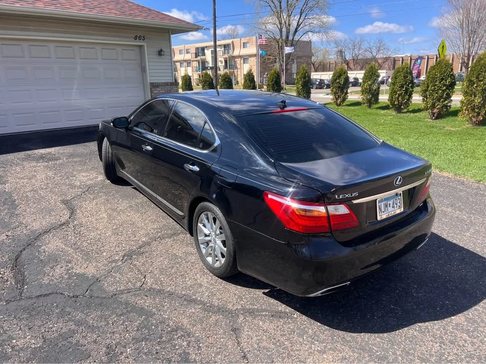 2010 Lexus LS 4th Gen - Image 4 of 15