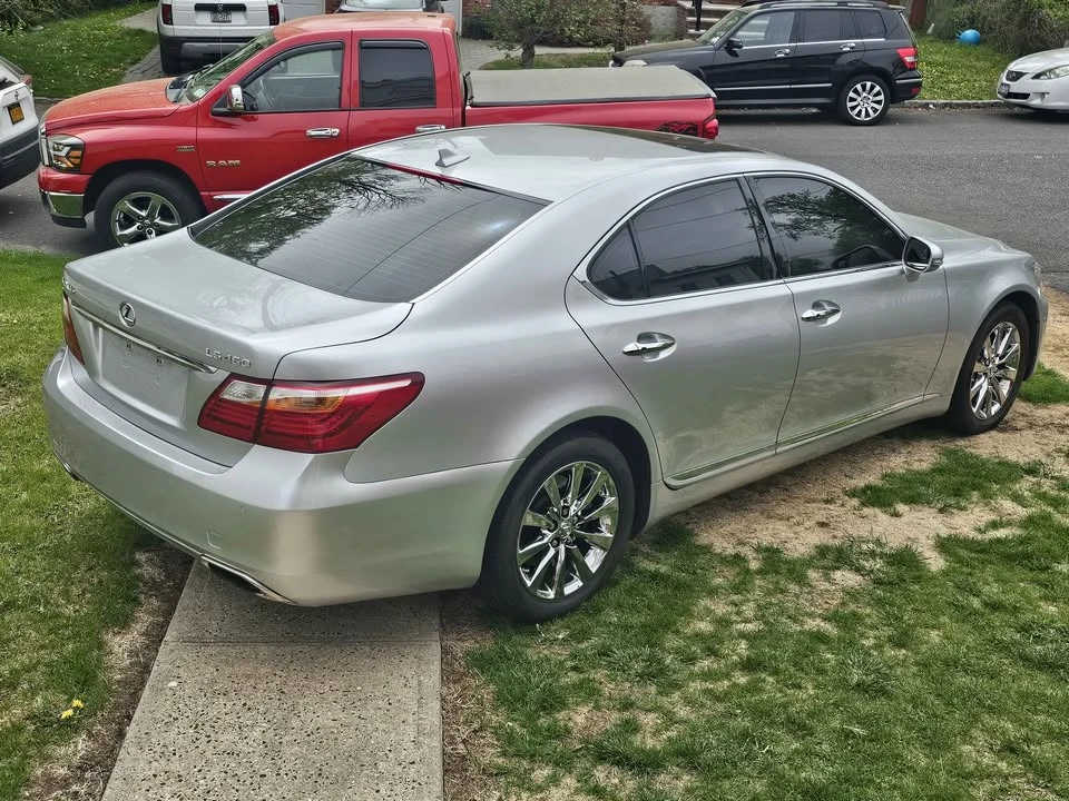 2010 Lexus LS 4th Gen - Image 7 of 20