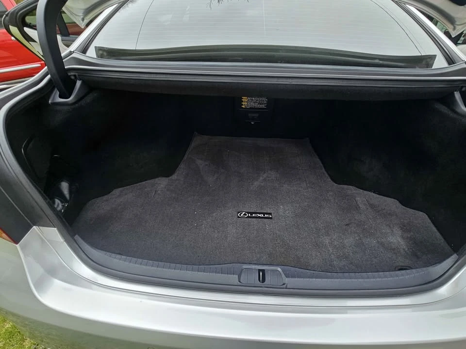 2010 Lexus LS 4th Gen - Image 14 of 20