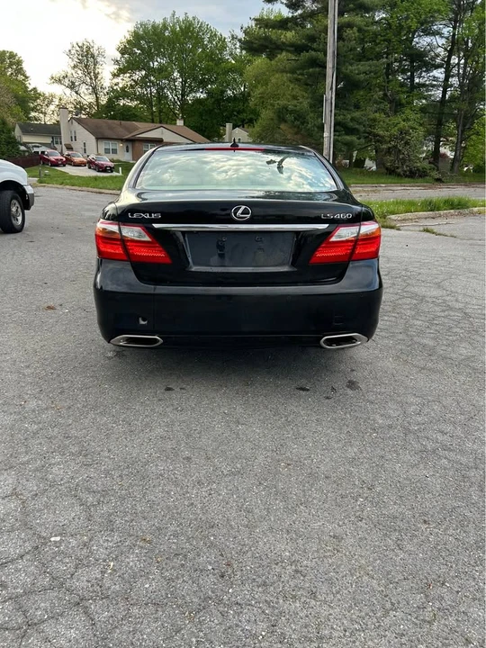 2010 Lexus LS 4th Gen - Image 4 of 9