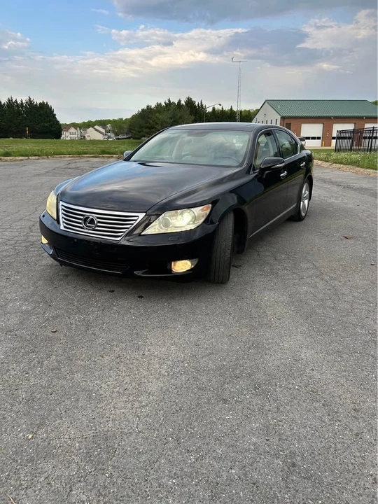 2010 Lexus LS 4th Gen - Image 3 of 9