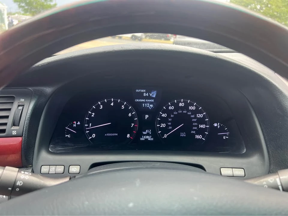 2010 Lexus LS 4th Gen - Image 11 of 18