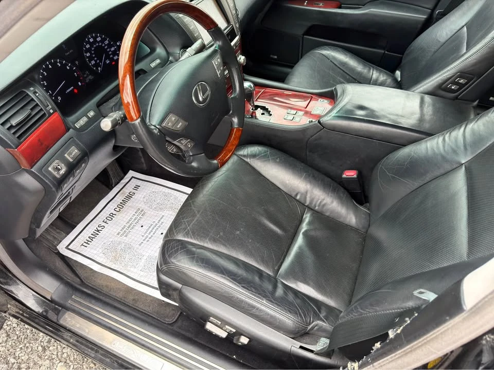 2010 Lexus LS 4th Gen - Image 17 of 20