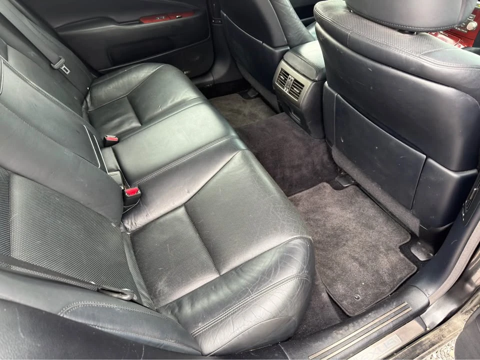 2010 Lexus LS 4th Gen - Image 12 of 20