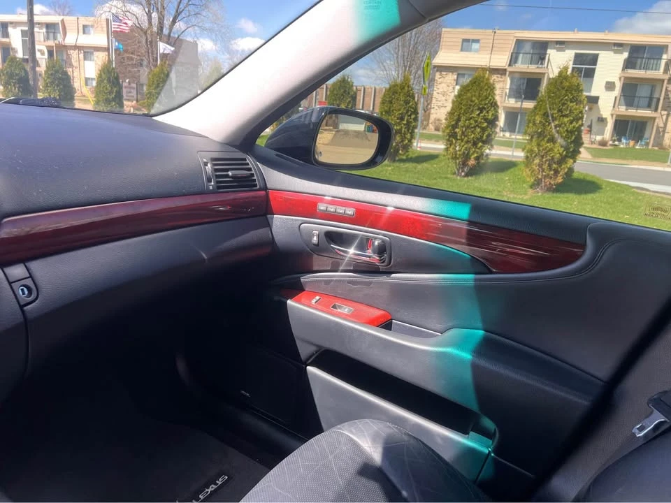 2010 Lexus LS 4th Gen - Image 12 of 16