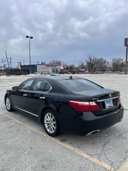 2010 Lexus LS 4th Gen - Image 6 of 20