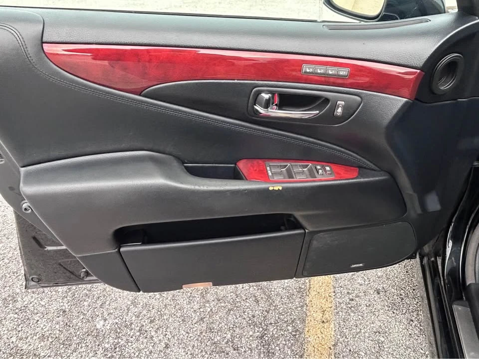 2010 Lexus LS 4th Gen - Image 19 of 20