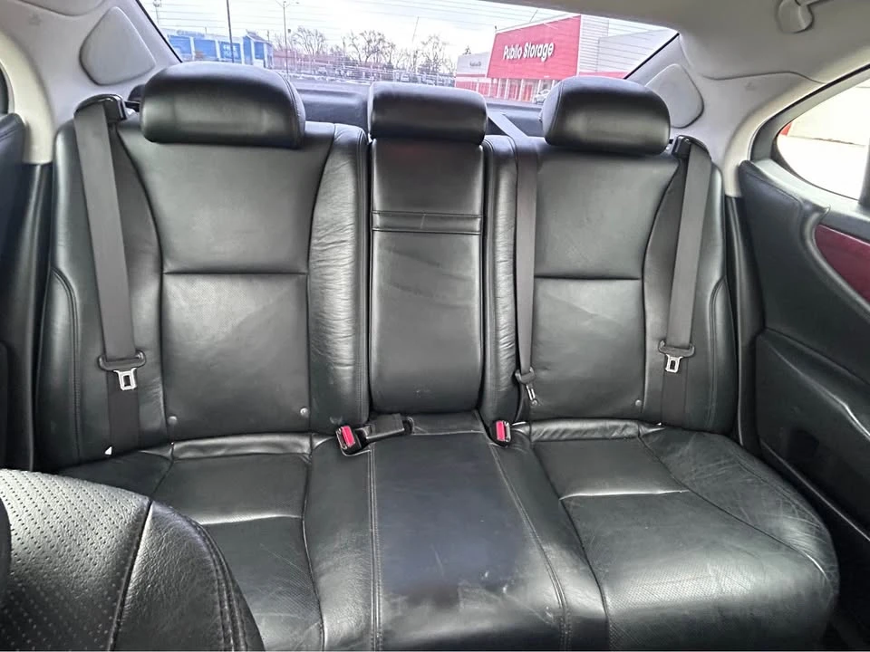 2010 Lexus LS 4th Gen - Image 18 of 20