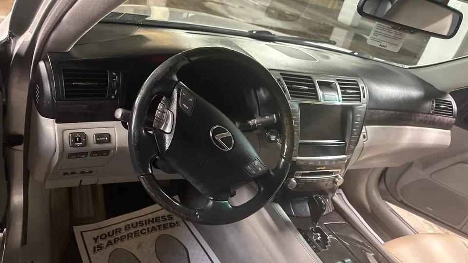2010 Lexus LS 4th Gen - Image 3 of 7