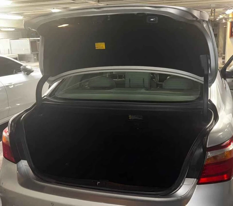 2010 Lexus LS 4th Gen - Image 7 of 7
