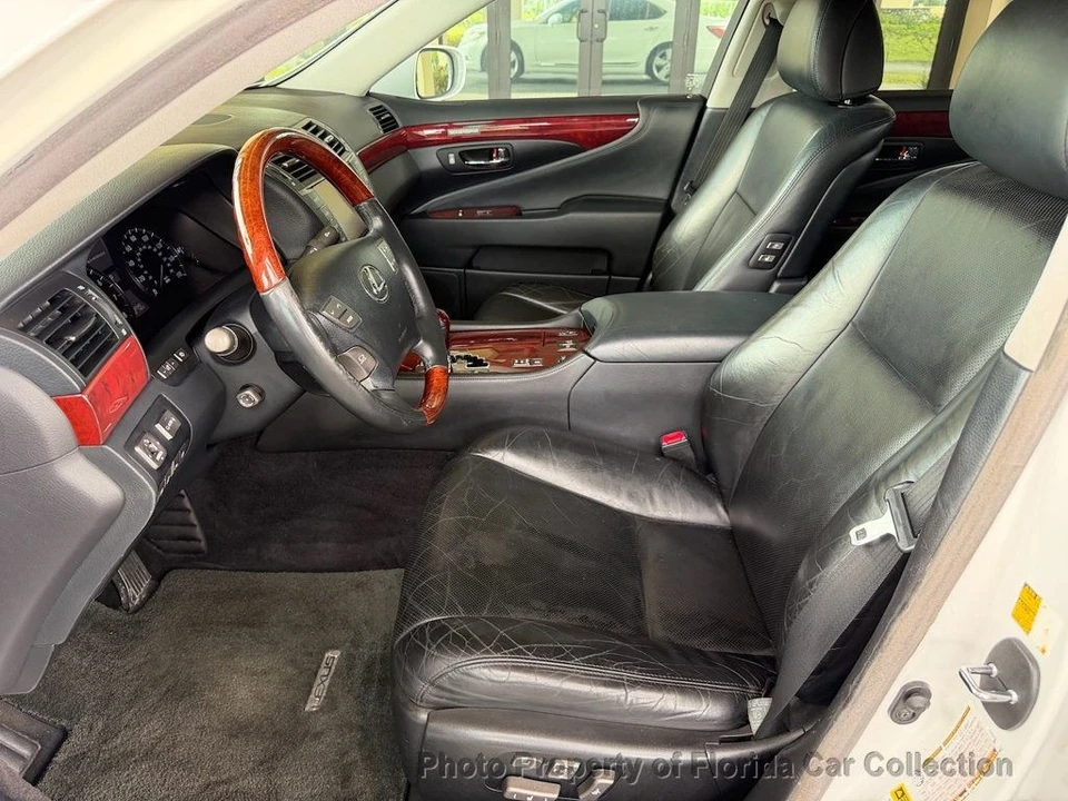 2010 Lexus LS 4th Gen - Image 9 of 12